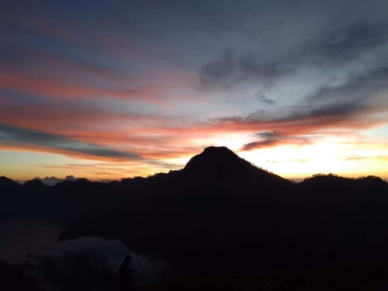 Lombok: Mount Rinjani 2D/1N Hike To Summit 3726m With Group - Transportation, Guides, and Group Dynamics