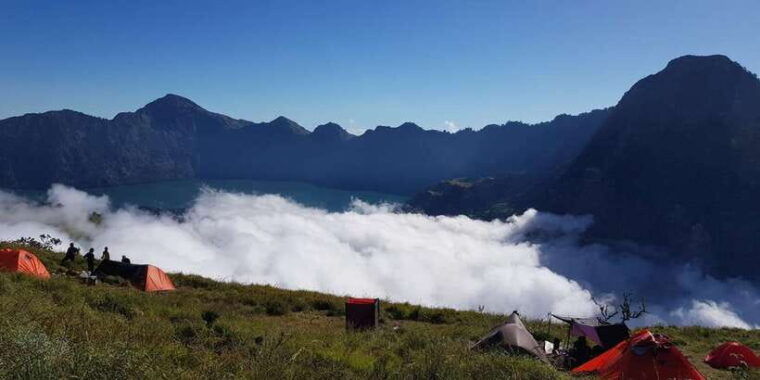 lombok-mount-rinjani-climbing-adventure-with-local-guide