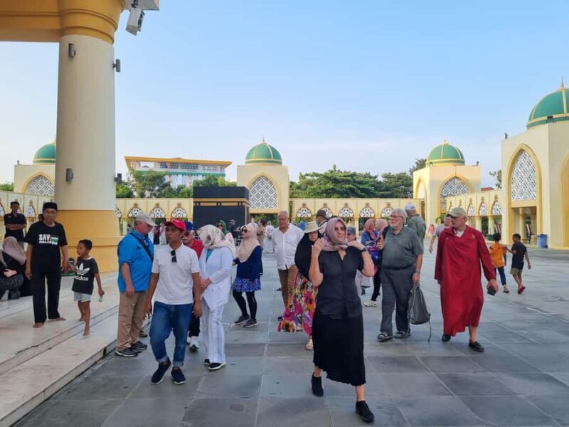 Lombok: Private Customizable Tour with Driver-Guide - Deep Dive into the Itinerary