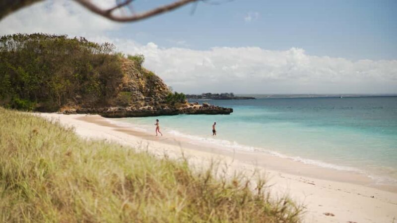 Lombok: Private Pink Beach & Gili Snorkeling Tour with GoPro - FAQ