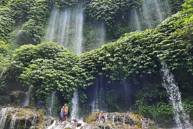 Lombok Private Tour Waterfall And Traditional Village Including Beach - Visiting Sade Traditional Weaving Village