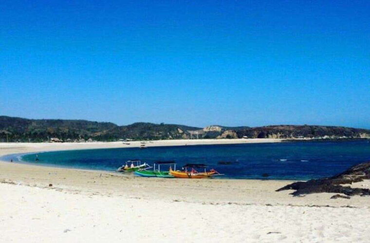 lombok-sasak-traditional-tour-mandalika-tour