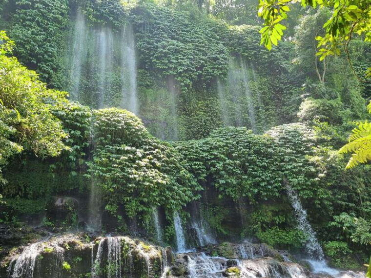 lombok-waterfall-and-traditional-village-private-tour