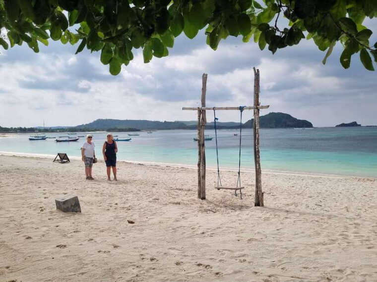 lombok-waterfall-and-traditional-village-private-tour