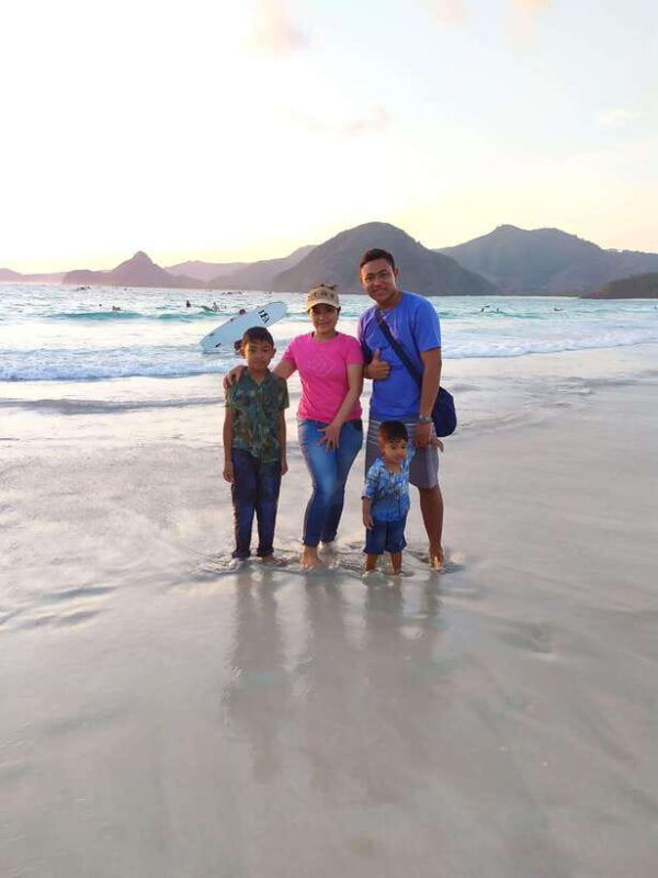 lombok-waterfall-beach-and-weaving-village-day-trip