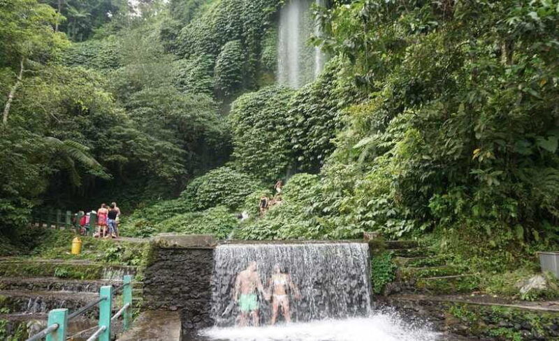 lombok-waterfall-benang-kelambu-rice-field-trip