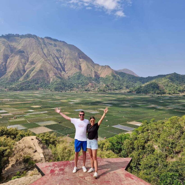 lombok-waterfalls-sasak-village-rice-field-selong-hill