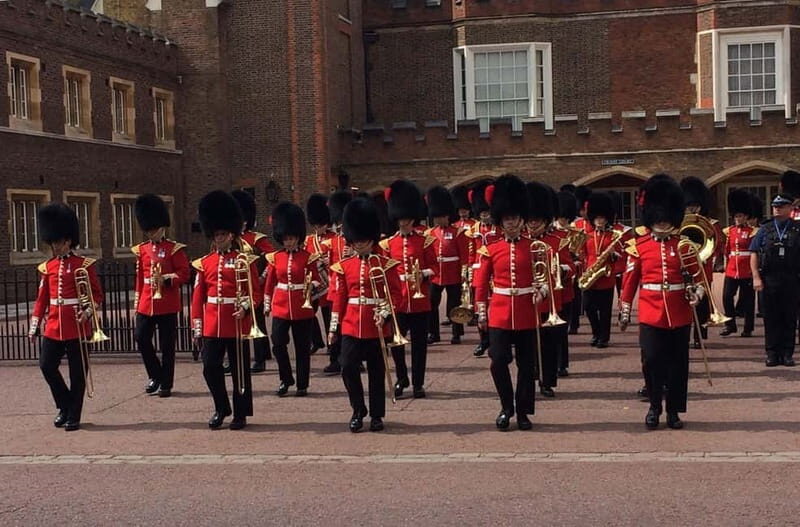 London: 30+ Top Sights Tour - Deluxe Private Experience - The Value of a Private Guided Tour
