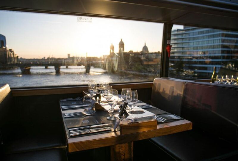 london-4-course-lunch-tour-by-luxury-coach