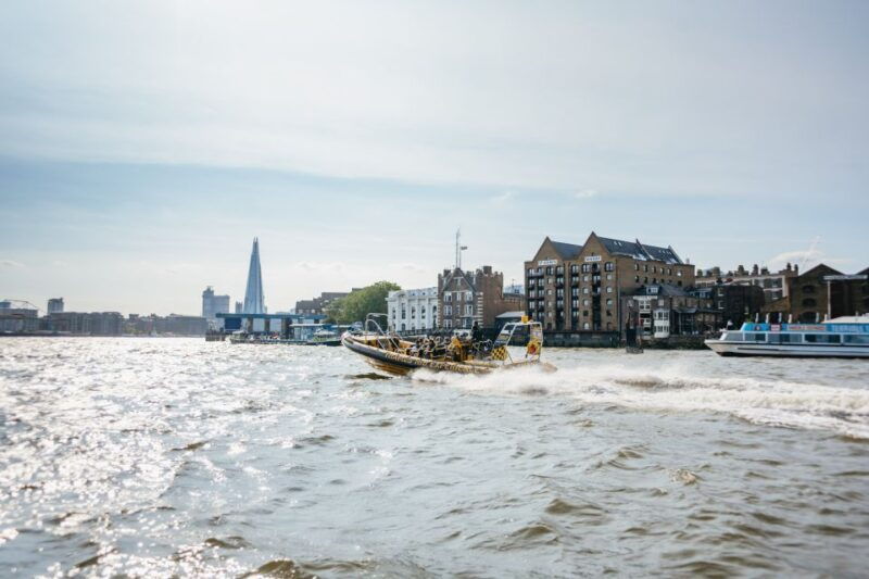 london-45-minute-speedboat-sightseeing-tour