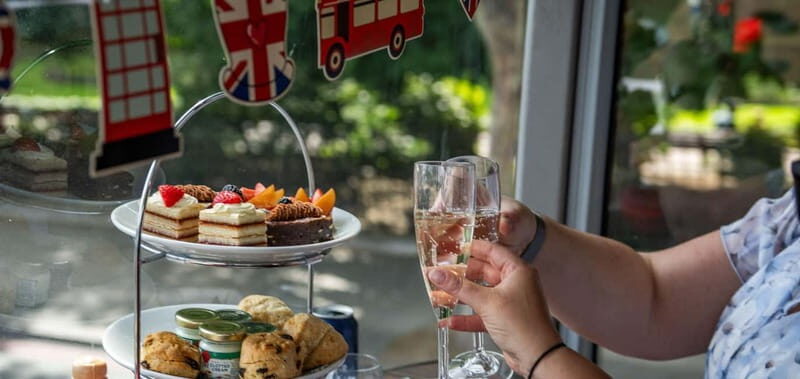 London: Afternoon Tea Bus & Buckingham Palace Entry Option - London: Afternoon Tea Bus & Buckingham Palace Entry Option — A Practical Guide  