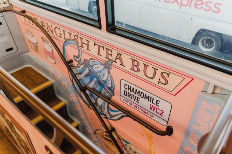 london-afternoon-tea-bus-with-a-glass-of-prosecco
