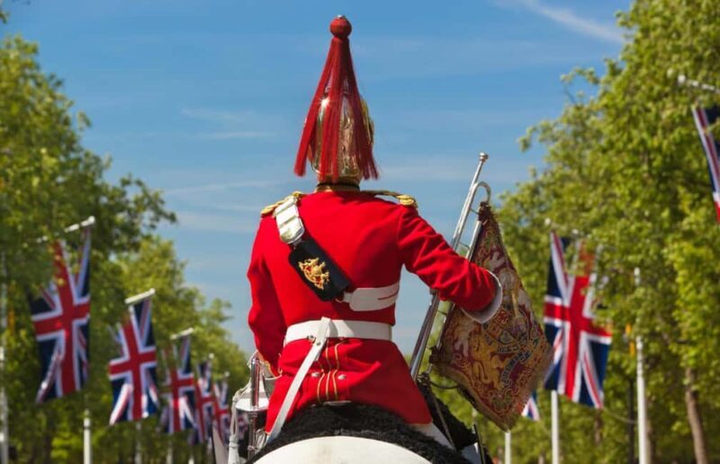 London: Amazing London Walking Tour  50+ Iconic Landmarks - Key Points