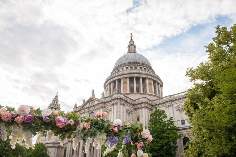 london-bar-bus-tour-by-tootbus