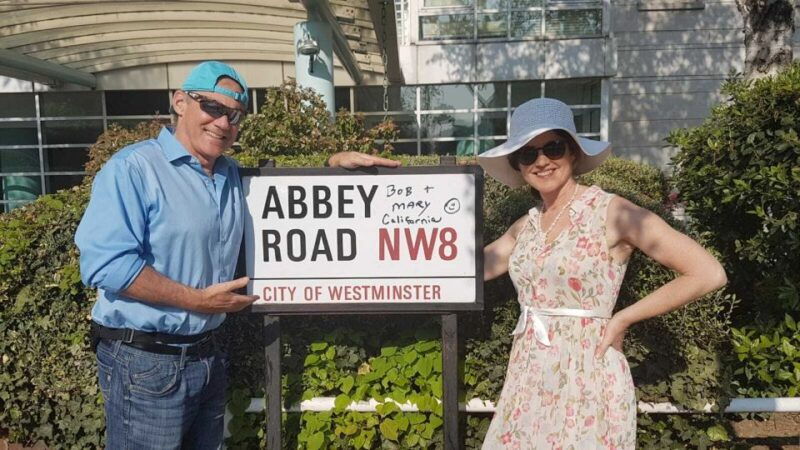 london-beatles-magical-tour-by-black-cab