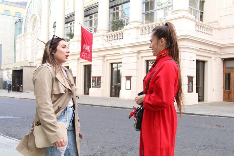 london-beatles-walking-tour-with-celebrity-guide-and-bar