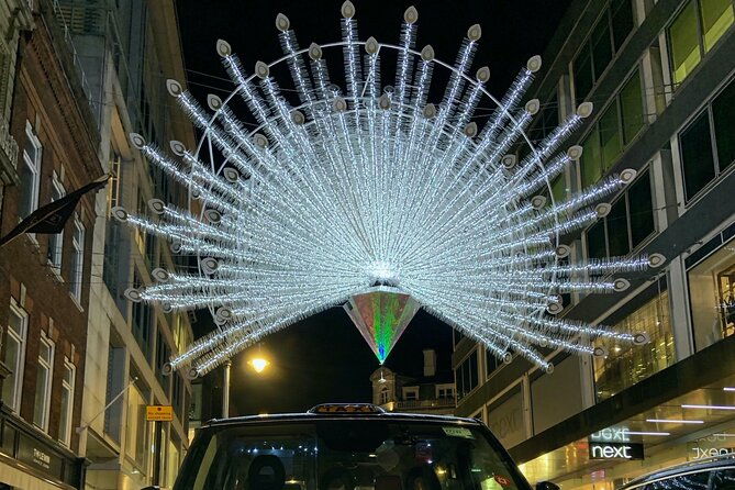 london-bespoke-black-cab-christmas-lights-sights-private-tour-3