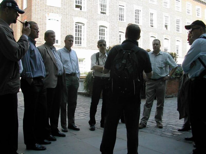 london-beyond-jack-the-ripper-serial-killers-walking-tour