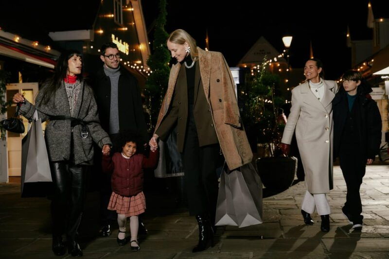 london-bicester-village-shopping-day-trip-with-coach-ride