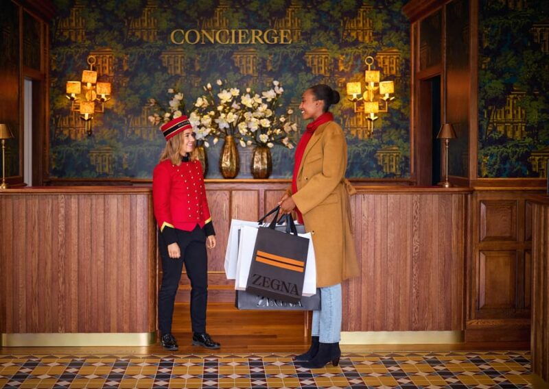 london-bicester-village-shopping-day-trip-with-coach-ride