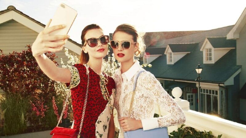 london-bicester-village-shopping-day-trip-with-coach-ride