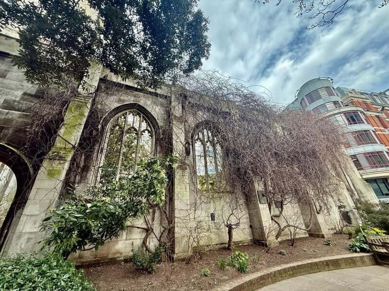 London Blitz Tour - Explore City of London Wartime History - An Honest Look at the London Blitz Tour