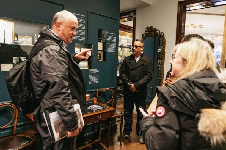 london-bond-for-day-tour-all-inclusive-speedboat