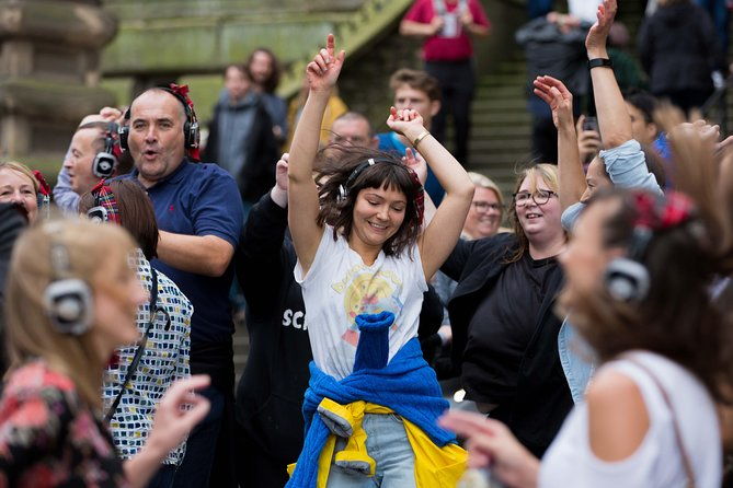 london-boogie-shoes-christmas-silent-disco-walking-tour