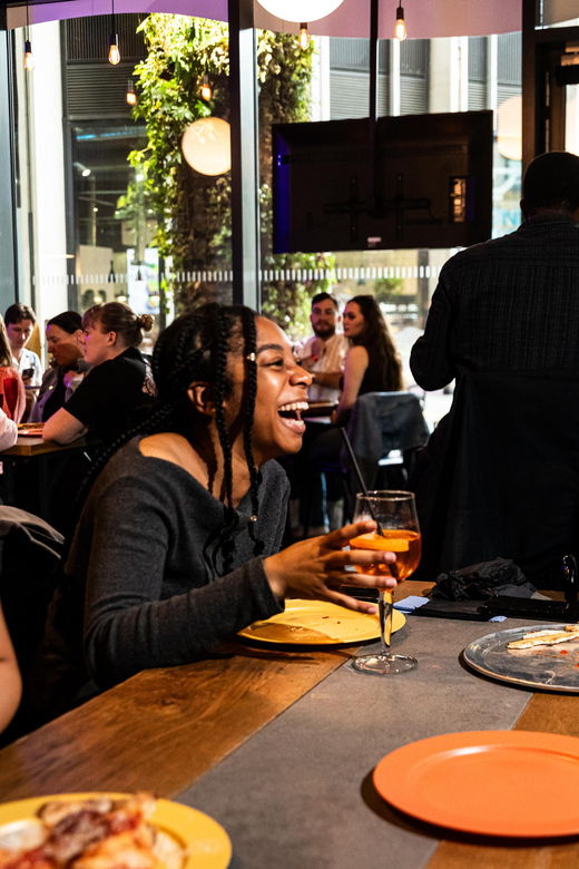 london-bottomless-brunch-comedy-the-ding-dong-gong-show