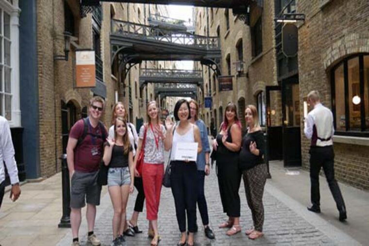 london-bridget-jones-2-5-hour-walking-tour