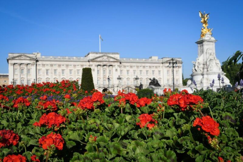 london-british-royalty-walking-tour