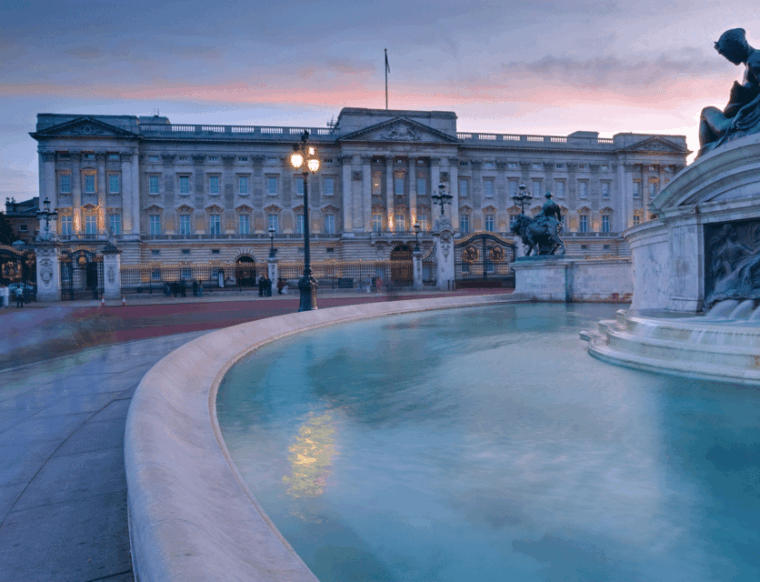 london-buckingham-palace-and-royal-london-walking-tour