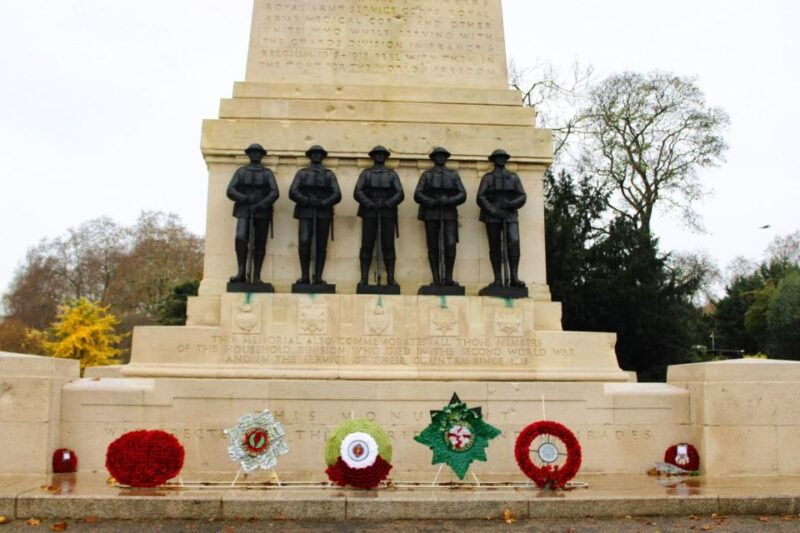 london-buckingham-palace-changing-of-the-guard-experience-2