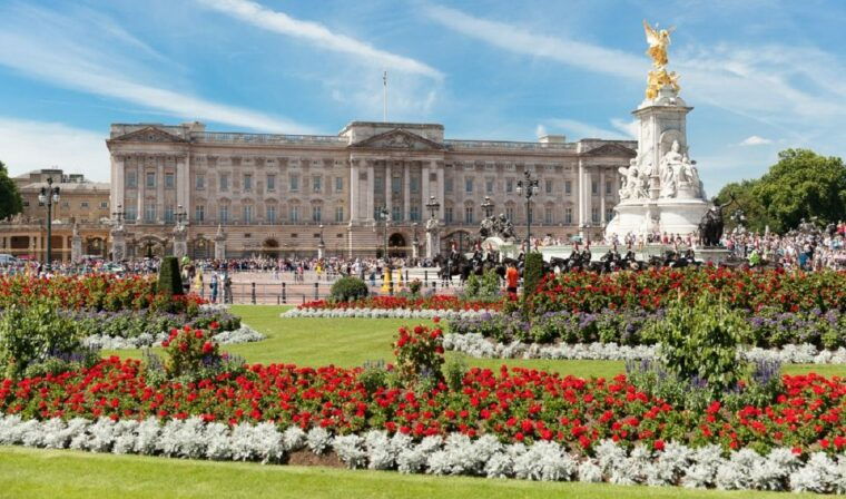 london-buckingham-palace-entry-ticket-royal-walking-tour