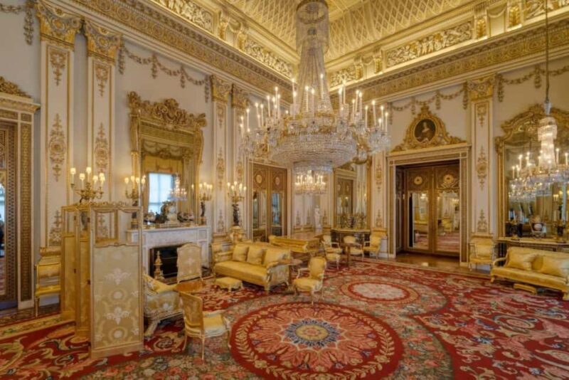 London: Buckingham Palace State Rooms with Bus and Boat Tour - Thames River Cruise: A Scenic Perspective