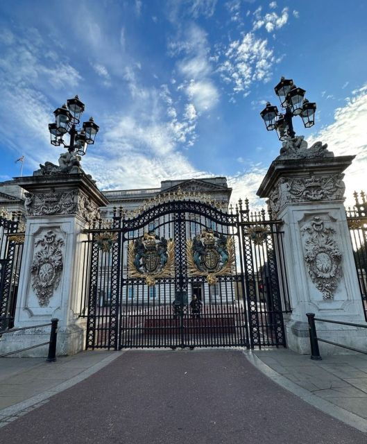 london-buckingham-palace-westminster-guided-walking-tour