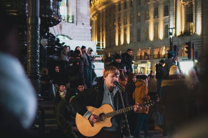 london-by-night-walking-tour-with-christmas-lights