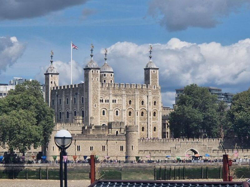 london-by-taxi-highlights-tour-in-a-real-london-black-cab