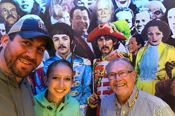 london-calling-private-rock-n-roll-4-hour-tour-in-a-black-cab