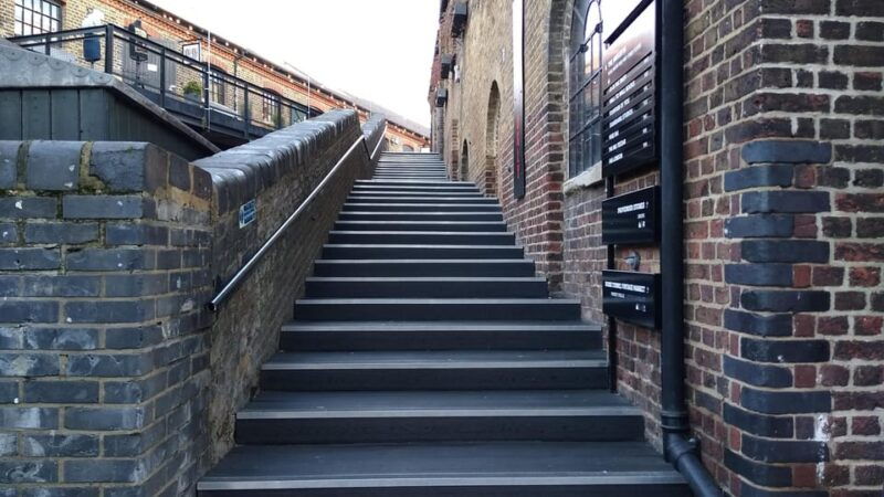 london-camden-rock-and-roll-music-walking-tour