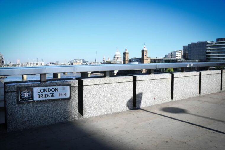 london-castles-bridges-southbank-walking-tour