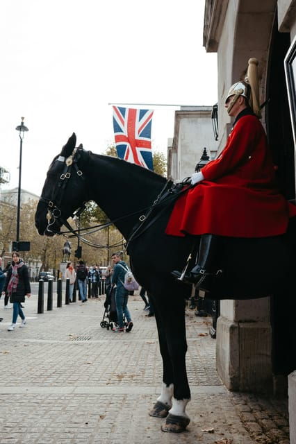 london-changing-of-the-guard-experience-and-landmarks-tour-2