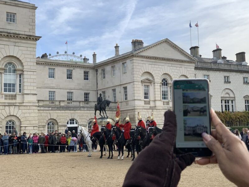 london-changing-of-the-guard-private-group-or-family-tour