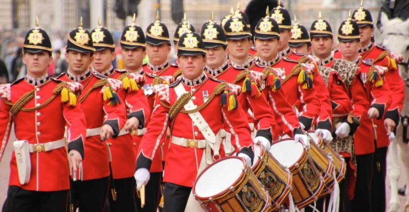 london-changing-of-the-guard-private-group-or-family-tour