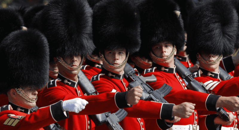 london-changing-of-the-guard-royal-london-walking-tour