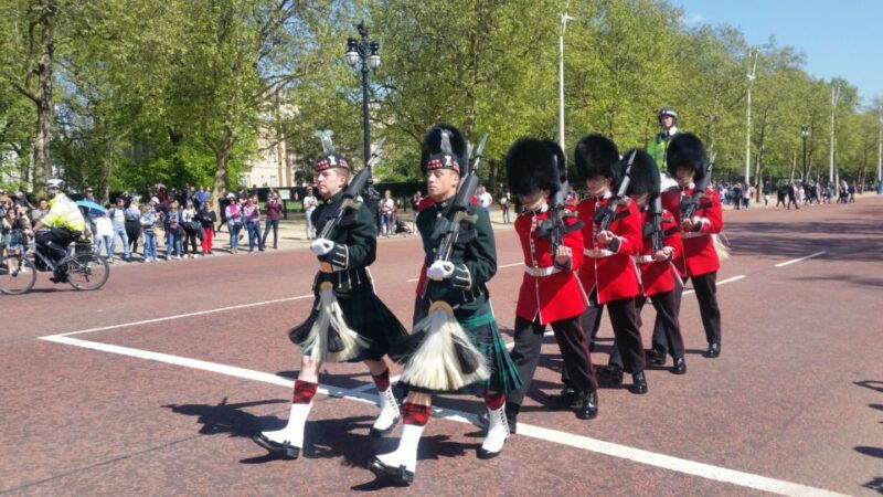 london-changing-of-the-guard-walking-tour-2