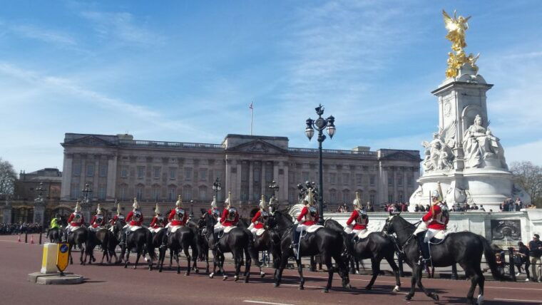 london-changing-of-the-guard-walking-tour-2