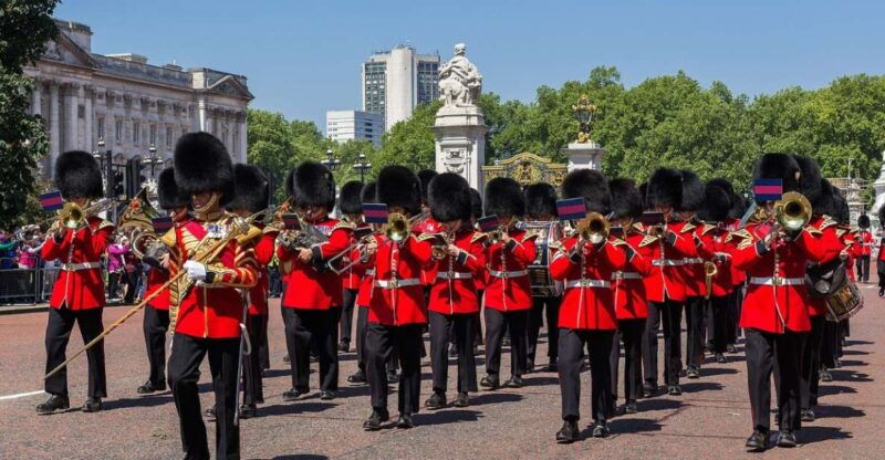 london-changing-of-the-guard-walking-tour