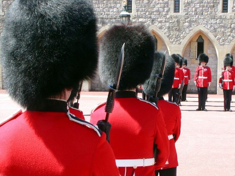 london-changing-of-the-guards-ceremony-guided-walking-tour