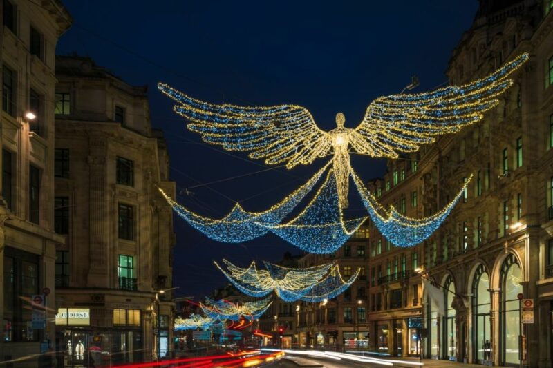 london-christmas-eve-city-tour-with-dinner-midnight-mass